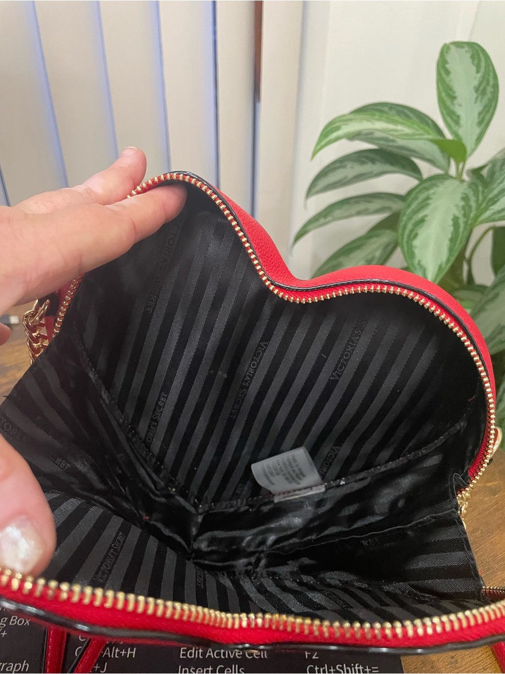 Victoria's Secret Red Heart Crossbody with Gold Hardware - Picture 4 of 5